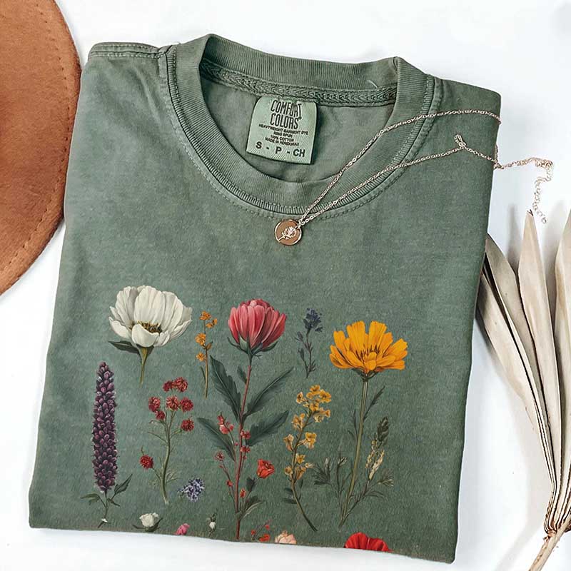 Boho Wildflowers Whimsigoth Cottagecore Floral  T-Shirt