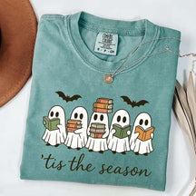 Сute Ghosts Reading Books T-Shirt