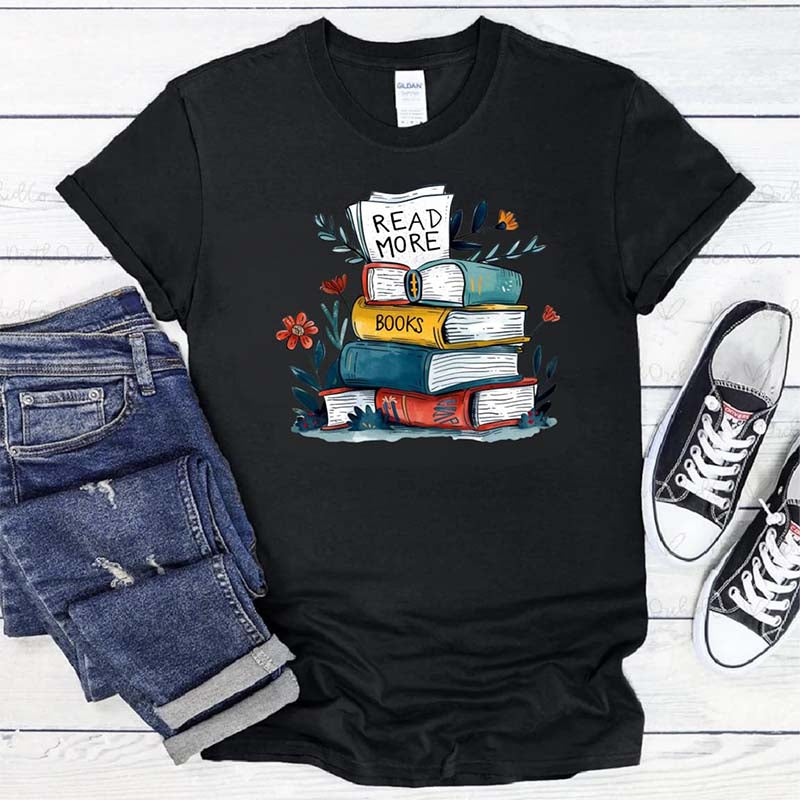 Read More Books Bibliophile and Educator T-Shirt