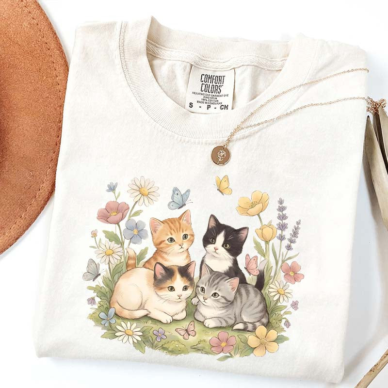 Retro Kitten Cute Cat Butterfly T-Shirt