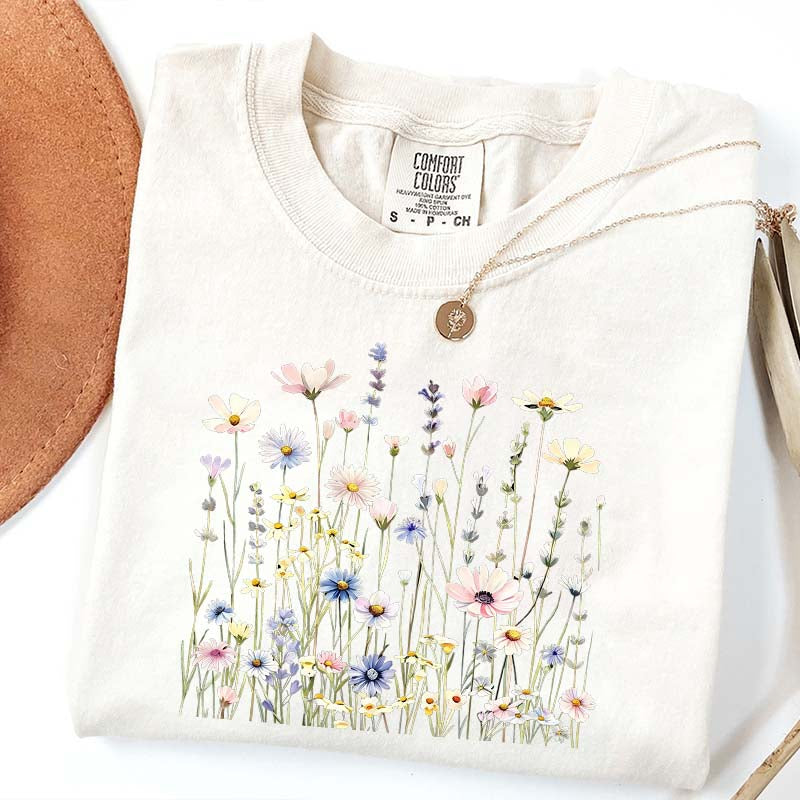 Minimal Floral Nature Inspired Botanical T-Shirt