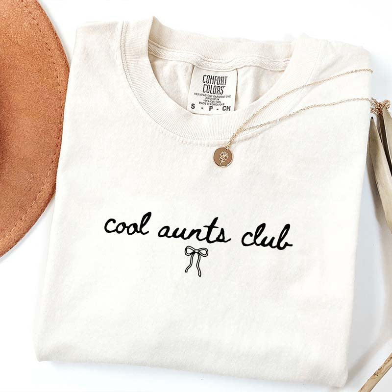 Cool Aunts to Be Club Bow T-Shirt