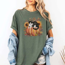 Fall Pumpkin Tuxedo Cat T-Shirt