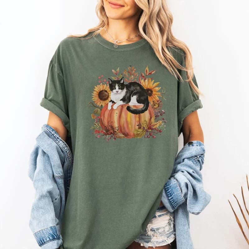Fall Pumpkin Tuxedo Cat T-Shirt