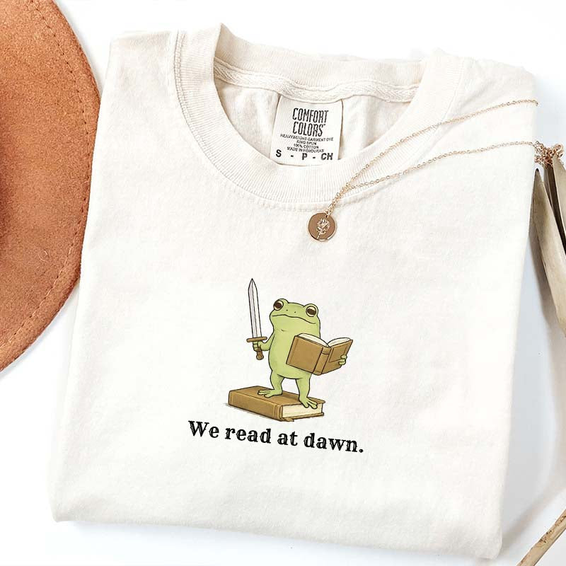 We Read At Dawn Frog Retro T-Shirt