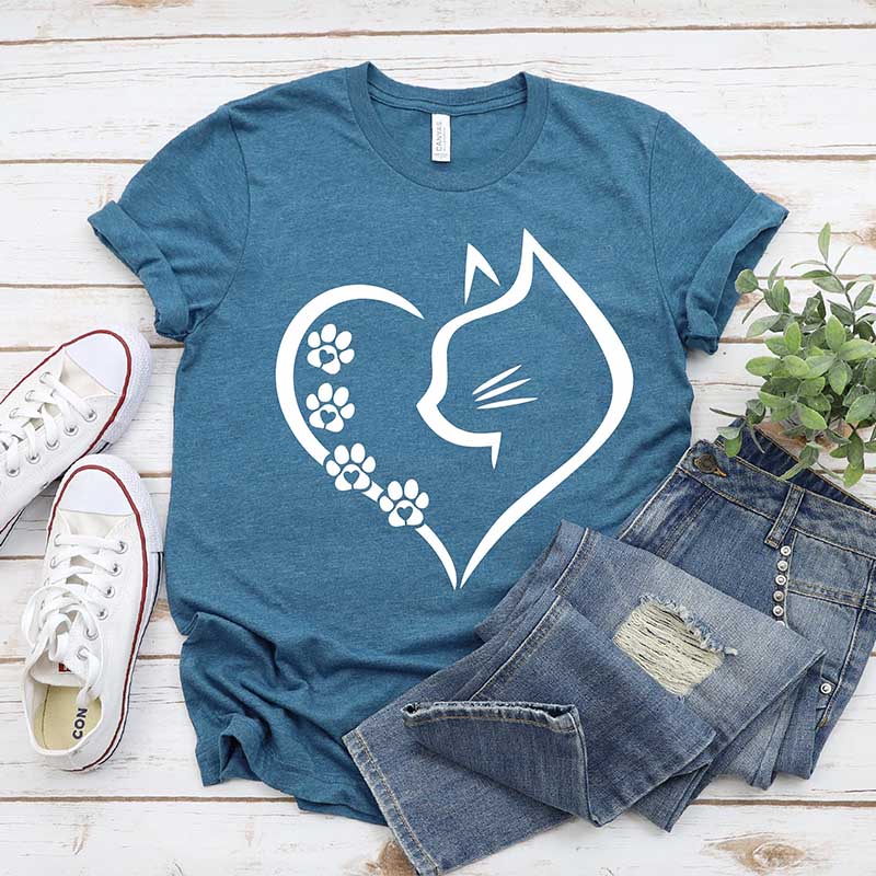 Cat Heart Owner Mom T-Shirt