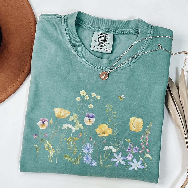 Vintage Flowers Bee Botanical Floral T-Shirt