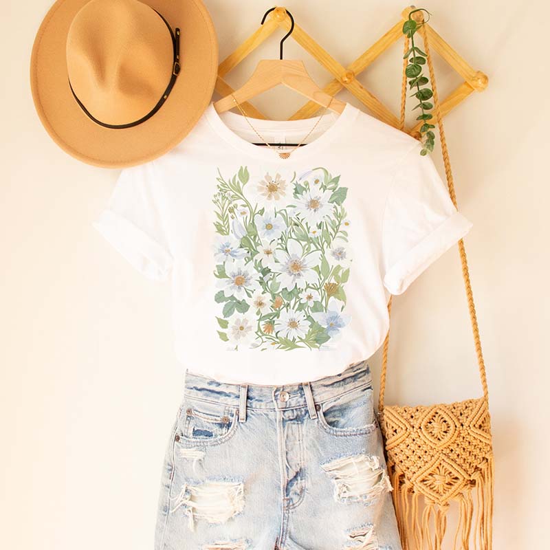 Boho Wildflower Daisy  Nature Aesthetic T-Shirt