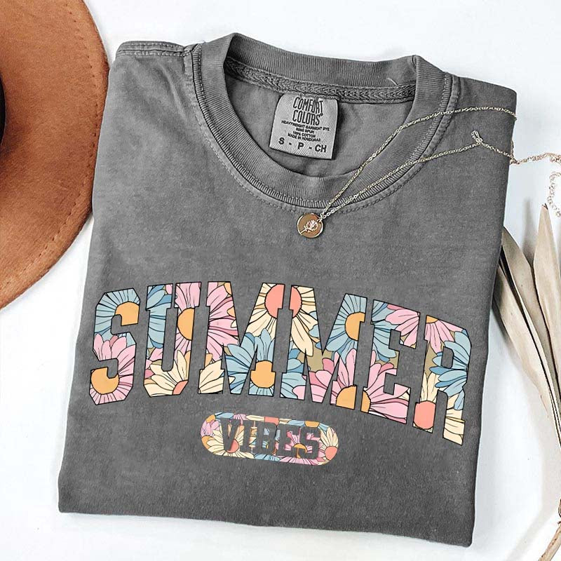 Cute Beach Vacation Summer Vibes T-Shirt