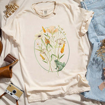 Trendy Boho Wildflower Frog Toad Lover T-Shirt