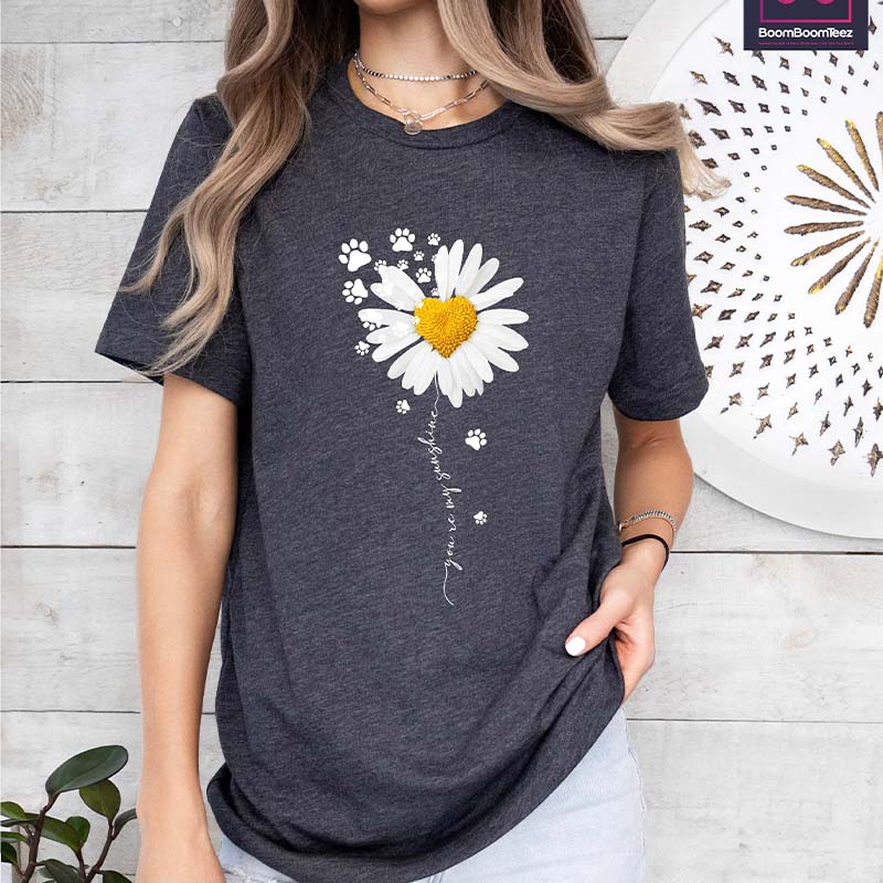 Dog Mom Daisy Flower T-Shirt
