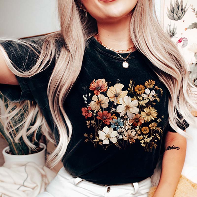 Retro Floral Boho Wildflowers Cottagecore T-Shirt
