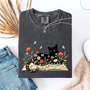 Comfort Colors Cat Booktrovert T-Shirt