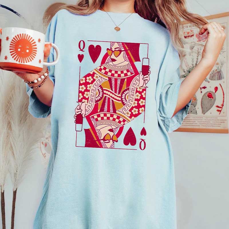 Retro Vintage Queen of Hearts T-Shirt