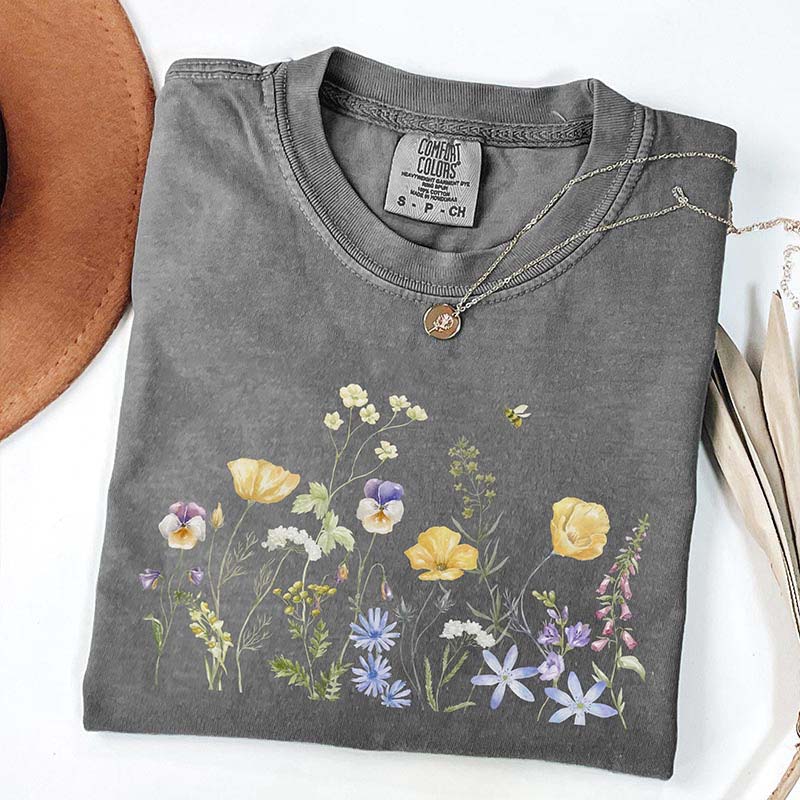 Vintage Flowers Bee Botanical Floral T-Shirt