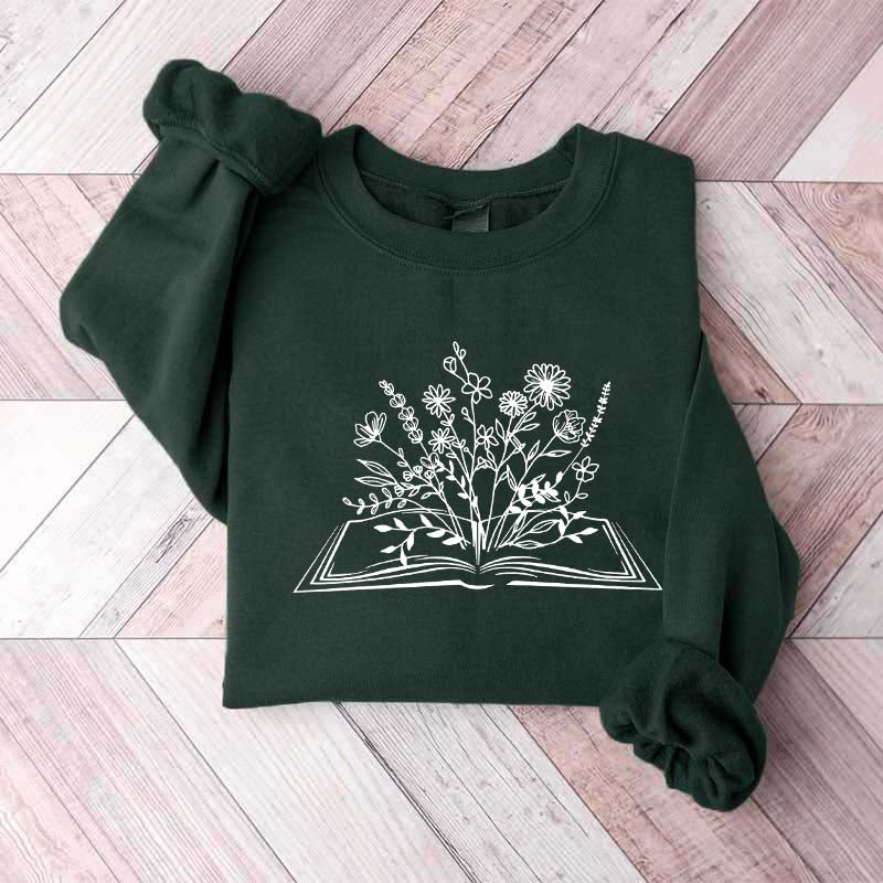Retro Wildflowers Book Lover Minimalist Sweatshirt