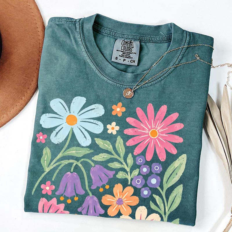 Retro Floral Vintage Folk Art Flower Boho Pink Flowers T-Shirt