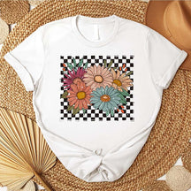 Retro Checkered Flowers Cute T-Shirt