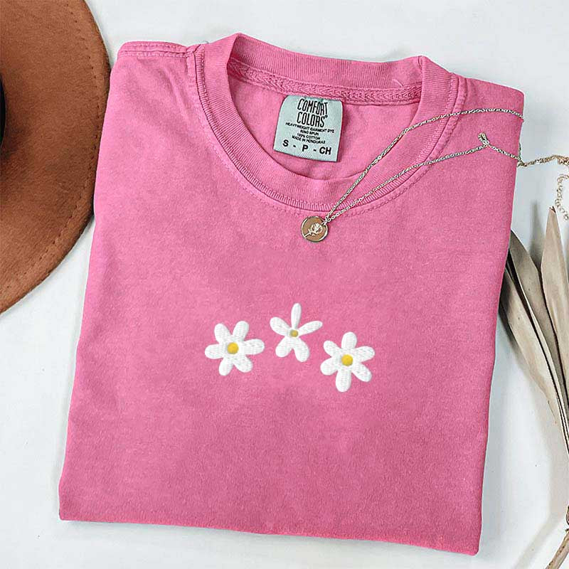 Daisy Flower Minimalist T-Shirt