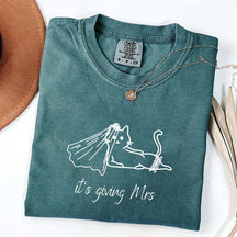 Its Giving Mrs Cat Theme T-Shirt