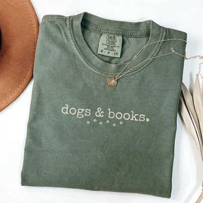 Dogs and Books Reading Librarian T-Shirt