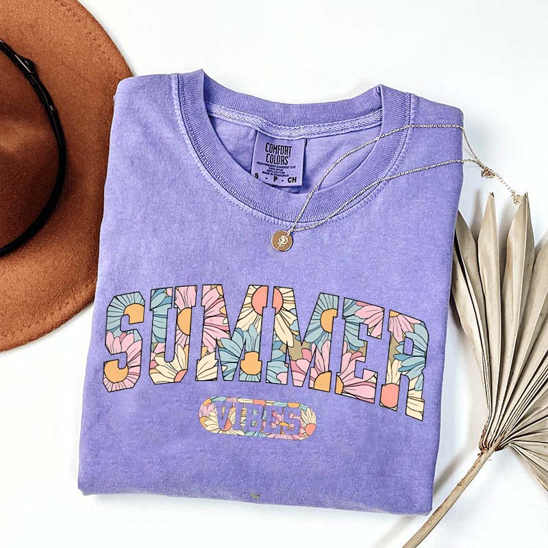 Cute Beach Vacation Summer Vibes T-Shirt