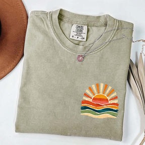 Vintage Sea Retro Ocean Sun Summer T-Shirt