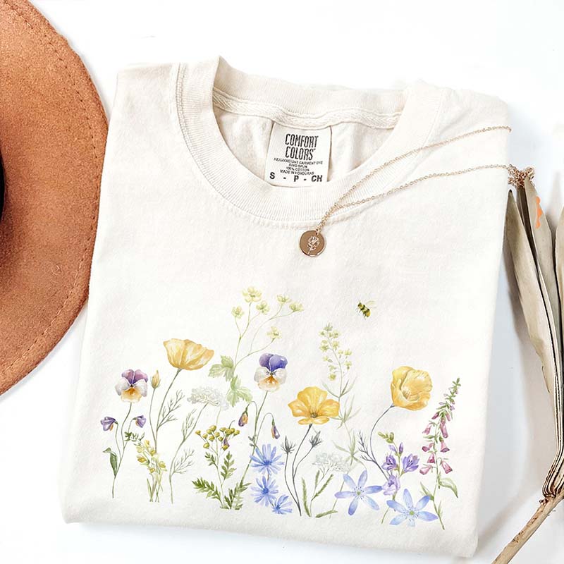 Vintage Flowers Bee Botanical Floral T-Shirt