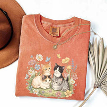 Retro Kitten Cute Cat Butterfly T-Shirt