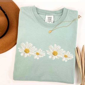 Daisy Summer Birth Month Flower T-Shirt