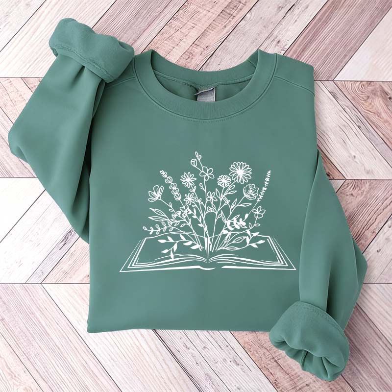 Retro Wildflowers Book Lover Minimalist Sweatshirt