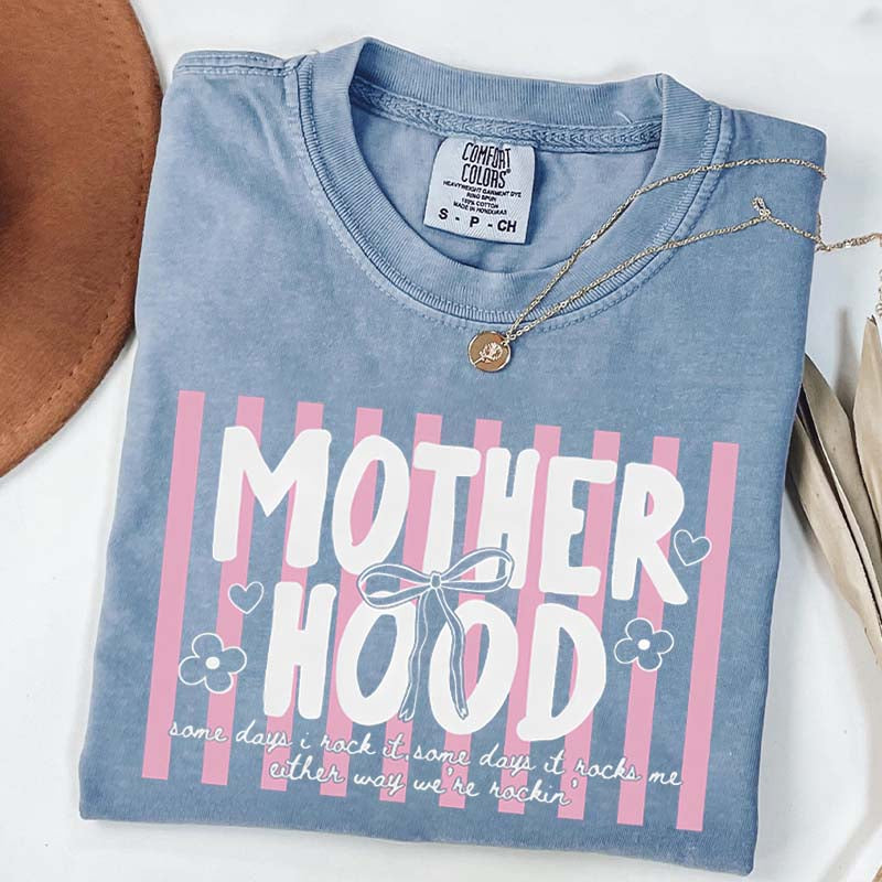 Retro Motherhood Trendy Mama Life T-Shirt
