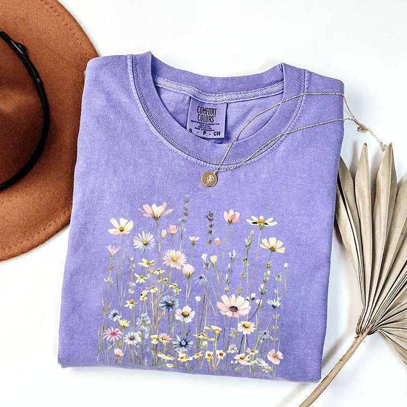 Minimal Floral Nature Inspired Botanical T-Shirt