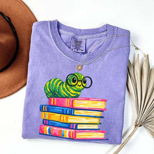 Cute Reading Worm Bookworm Lover T-Shirt