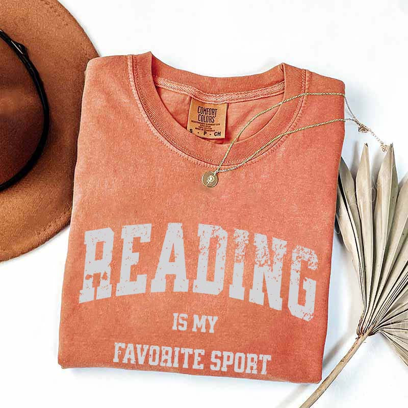 Retro Reading Is My Favorite Sport Cute T-Shirt