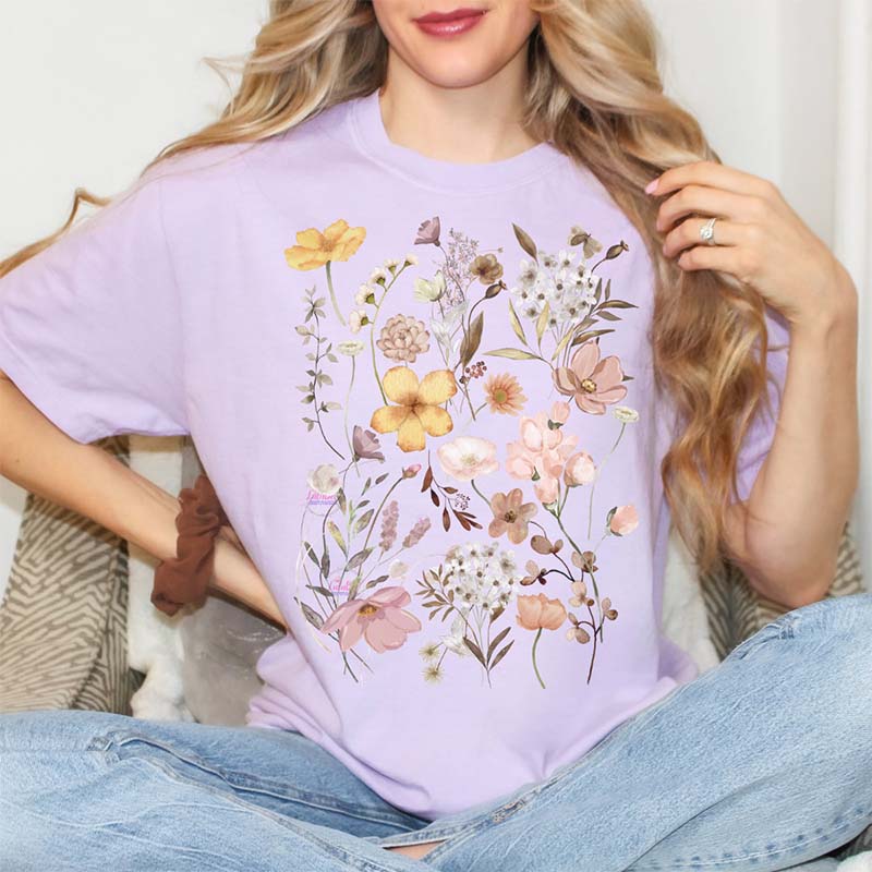 Pressed Flowers Vintage Nature Lover T-Shirt
