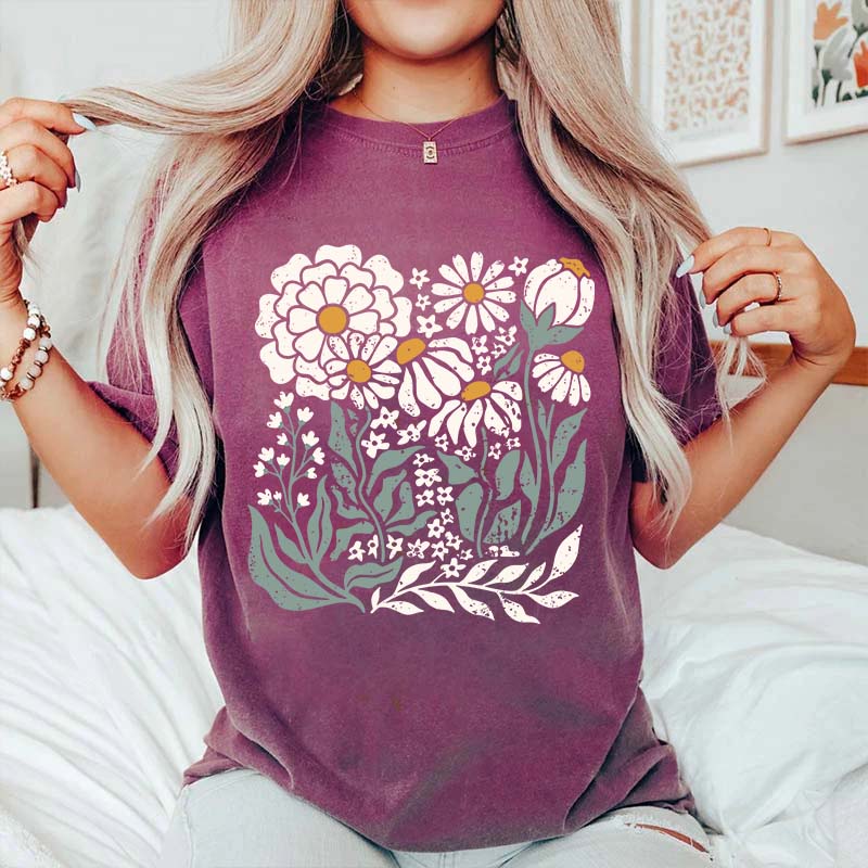 Vintage Wildflower Boho Daisy Flower T-Shirt
