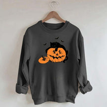 Vintage Black Cat Halloween Pumpkin Sweatshirt
