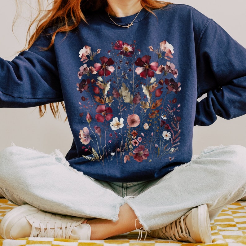 Vintage Wildflower Sweatshirt Boho Pull Floral