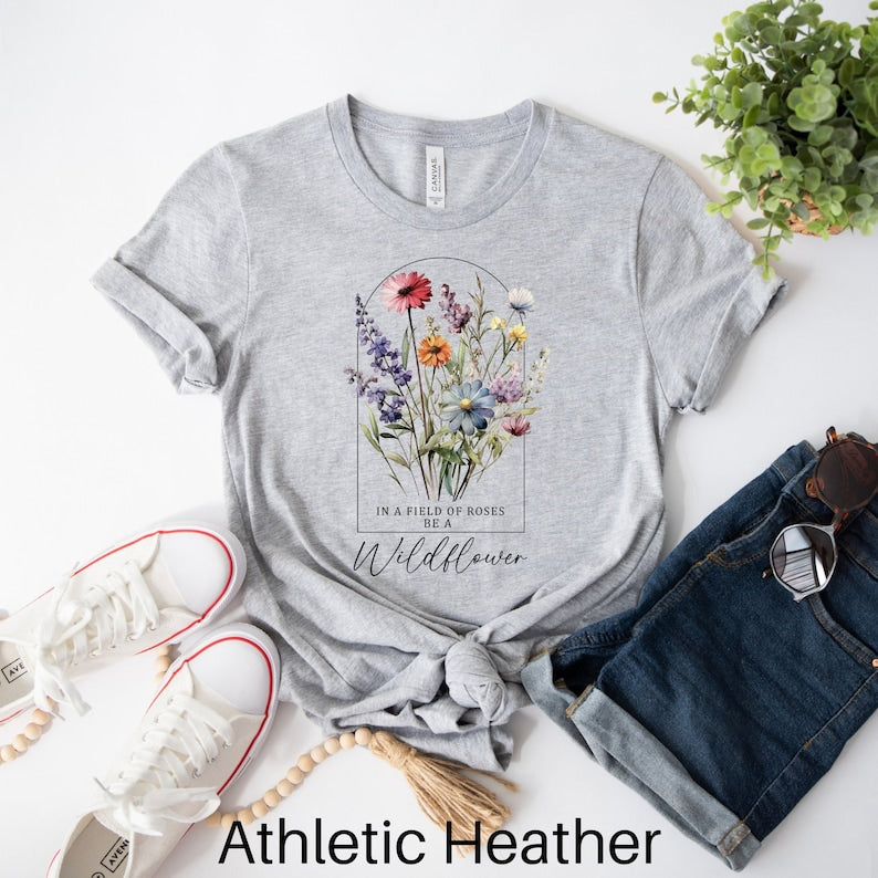 Chemise à fleurs botaniques Tshirt de fleurs sauvages