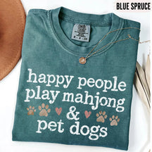 Comfort Happy People Play Mahjong & Pet Dogs T-Shirt
