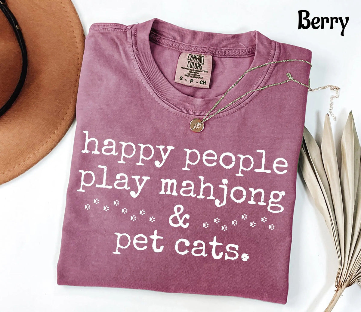 Comfort Happy People Play Mahjong & Pet Cats T-Shirt