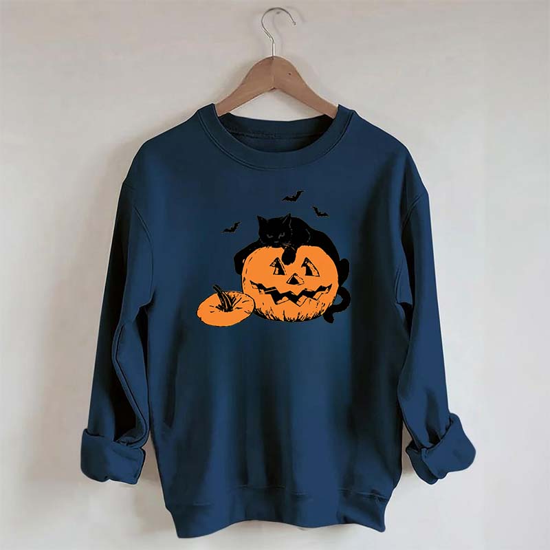Vintage Black Cat Halloween Pumpkin Sweatshirt