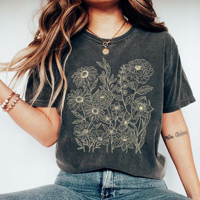 Vintage Pressed Flowers Minimalist Line T-Shirt