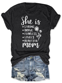 Elle est maman T-shirt