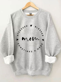 Maman a souligné béni parfois un sweat-shirt mess