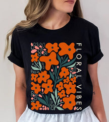 T-Shirt mit Wildblumen-Buchstaben-Print