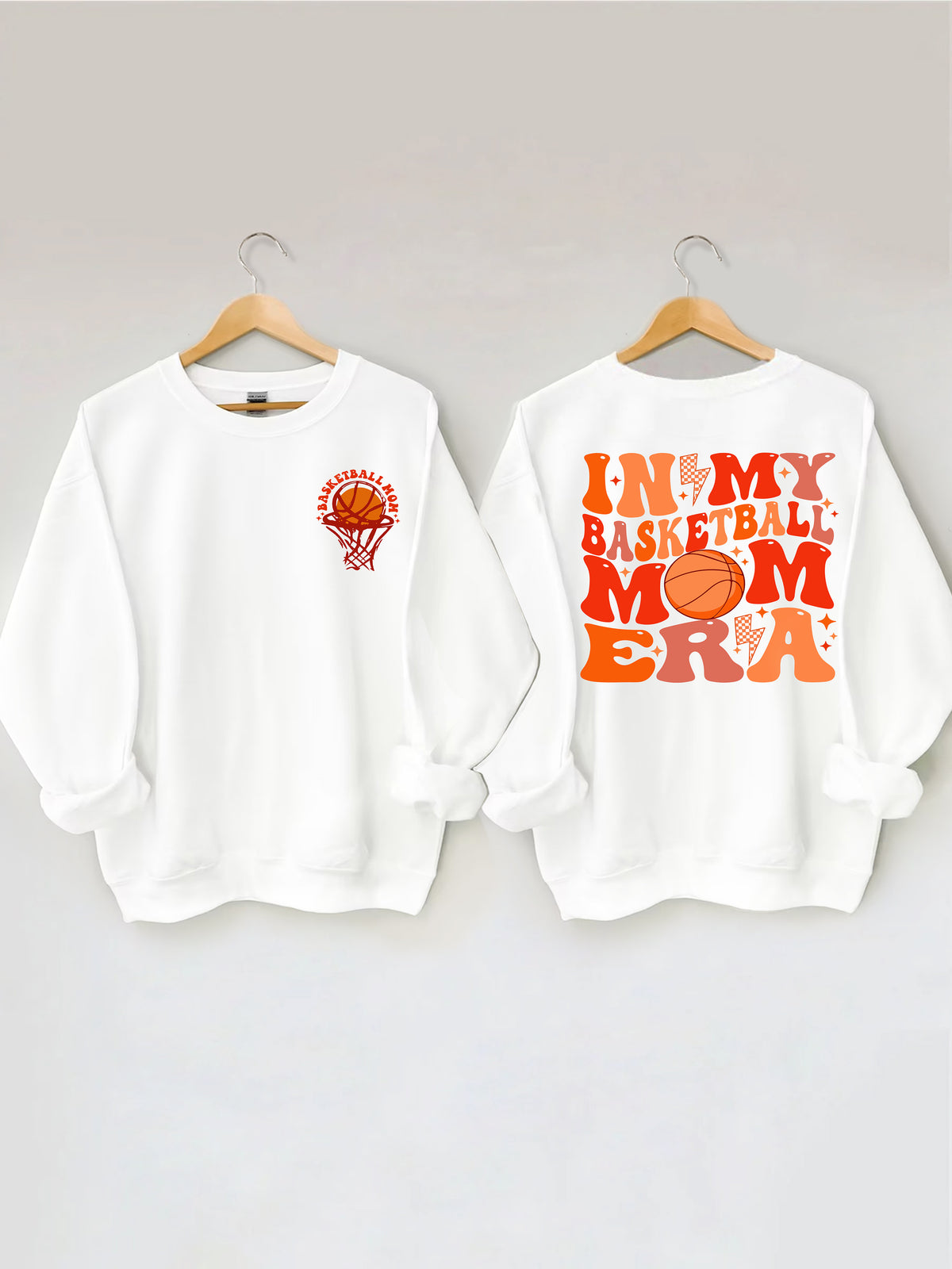 Dans mon Basketball Mom Era Sweatshirt