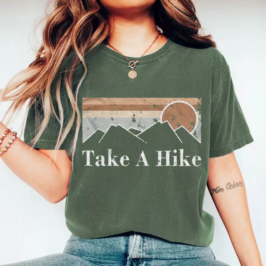 Kurzarm-T-Shirt mit „Take A Hike“-Aufdruck