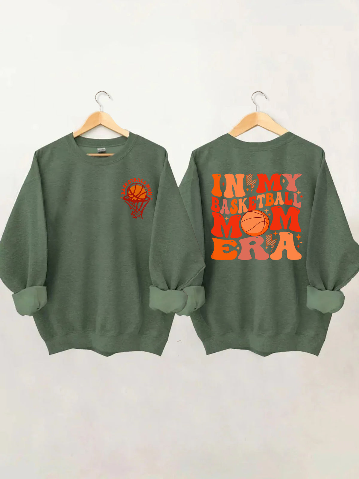 In meinem Basketball-Mama-Ära-Sweatshirt 